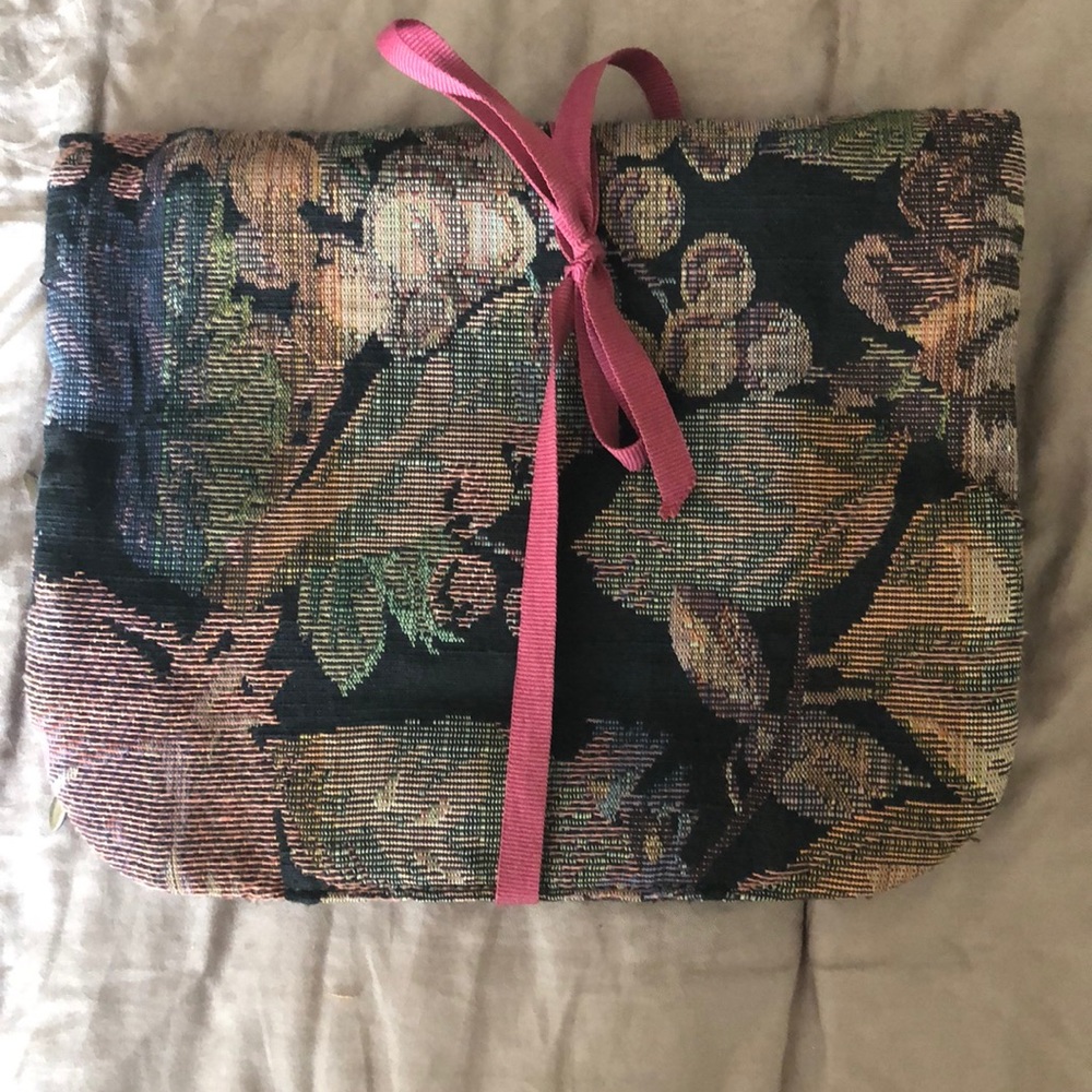 Jewelry or make up travel pouch